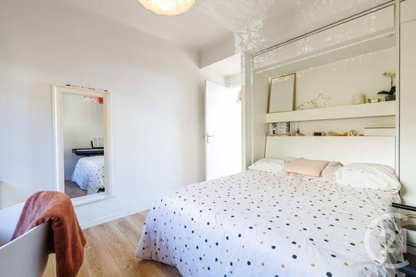 Appartement F4 à vendre  4 pièces - 88 m2 EZE - 06