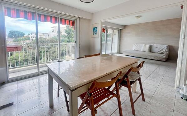 Appartement à vendre    3 pièces • 57 m2 Nice