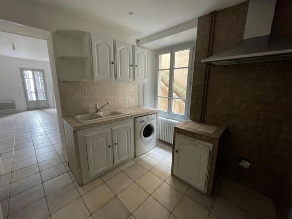 GRASSE CENTRE HISTORIQUE APPARTEMENT 2P 51.5 M2 RENOVE