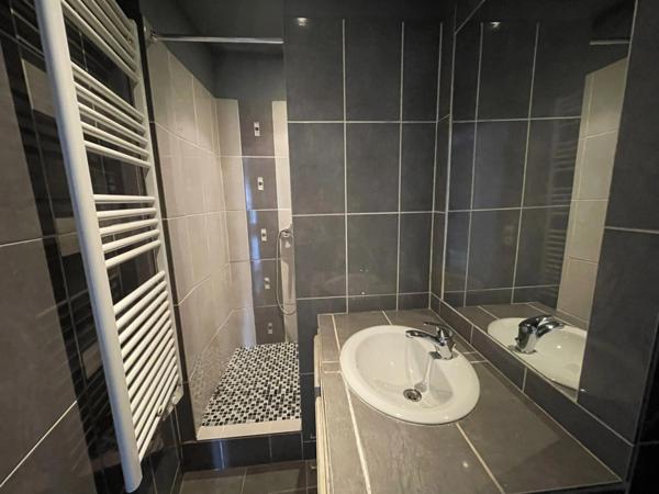 GRASSE CENTRE HISTORIQUE APPARTEMENT 2P 51.5 M2 RENOVE