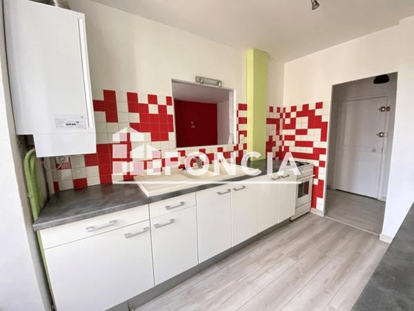 Location Appartement 3 pièces 67.32 m² - 5 RUE VICTOR THUILLAT Limoges 87000
