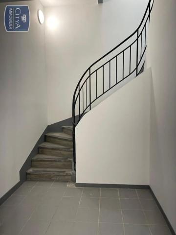 Appartement à louer 4 pièces 115.62m²