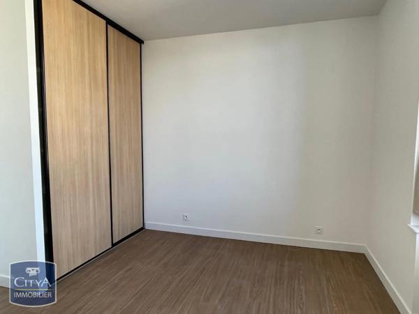 Appartement à louer 4 pièces 115.62m²