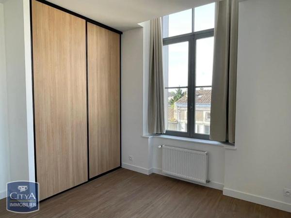 Appartement à louer 4 pièces 115.62m²