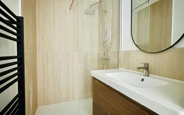 Appartement à louer    3 pièces • 49,02 m2 Créteil