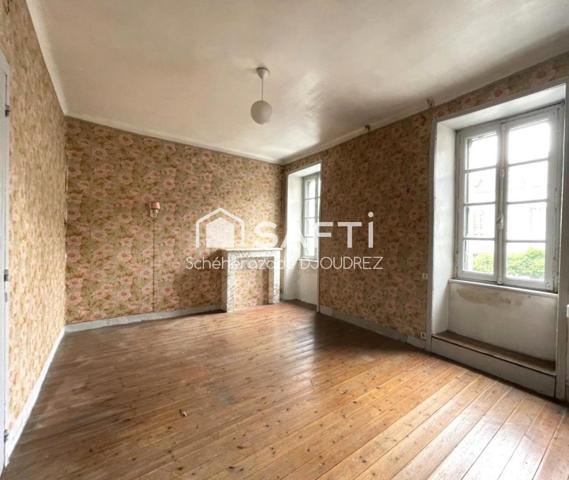 MAISON DE VILLE 107 m² - 3 CHAMBRES - GARAGE ET DEPENDANCES - GRAND GRENIER