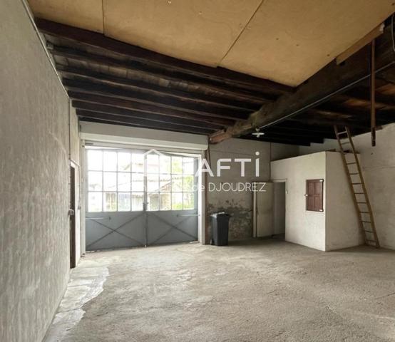 MAISON DE VILLE 107 m² - 3 CHAMBRES - GARAGE ET DEPENDANCES - GRAND GRENIER