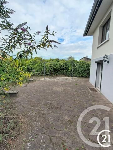 Maison à vendre  6 pièces - 131,64 m 2   VOUJEAUCOURT  - 25