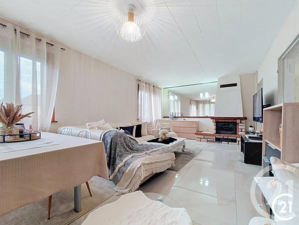 Maison à vendre  6 pièces - 131,64 m 2   VOUJEAUCOURT  - 25