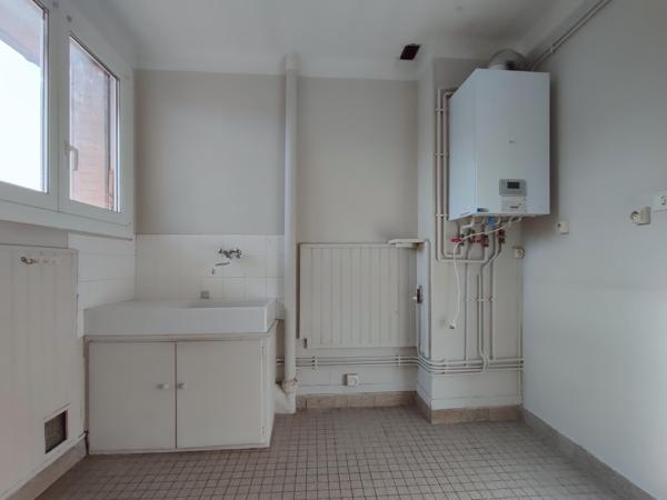 3 pièces - dernier étage avec balcon et garage