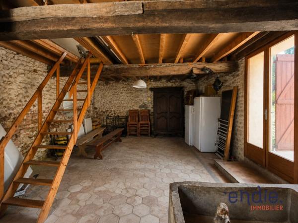 Propriété avec dépendances sur 7,5 hectares au charme authentique