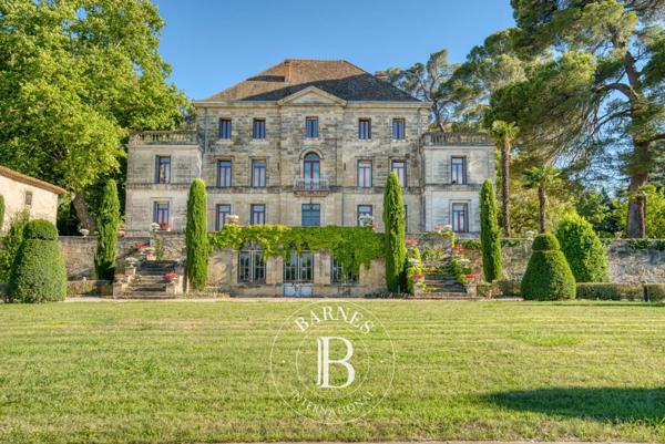 Pézenas, Maison 10 Chambres -  1 300 m² à vendre