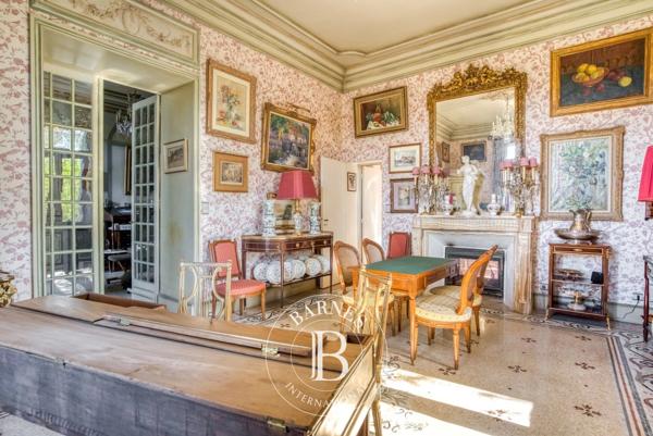 Pézenas, Maison 10 Chambres -  1 300 m² à vendre