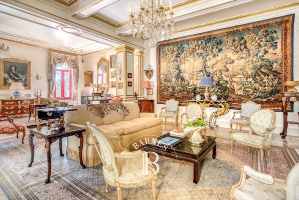 Pézenas, Maison 10 Chambres -  1 300 m² à vendre