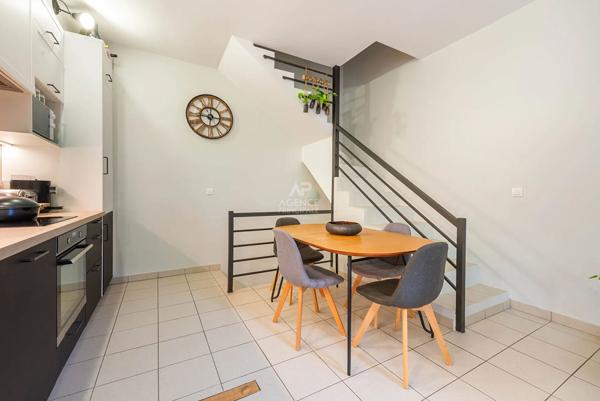 Duplex parc Maisons Laffitte 3 pièce(s) 2 chambres jardin parfait état 399 000 € **  - Référence  13691