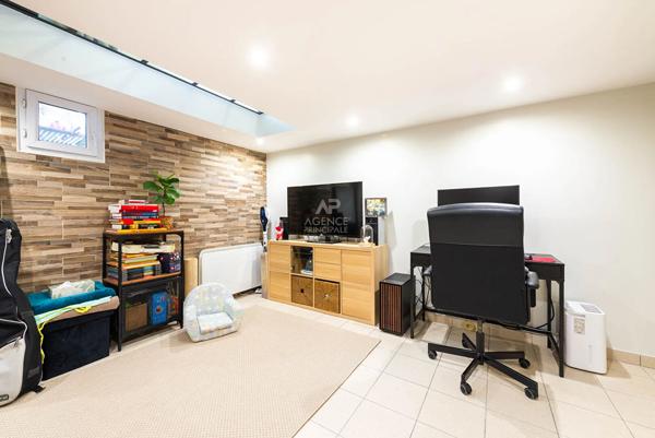 Duplex parc Maisons Laffitte 3 pièce(s) 2 chambres jardin parfait état 399 000 € **  - Référence  13691