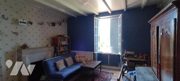 MAISON DE  CARACTERE  14 PIECES HYPER CENTRE