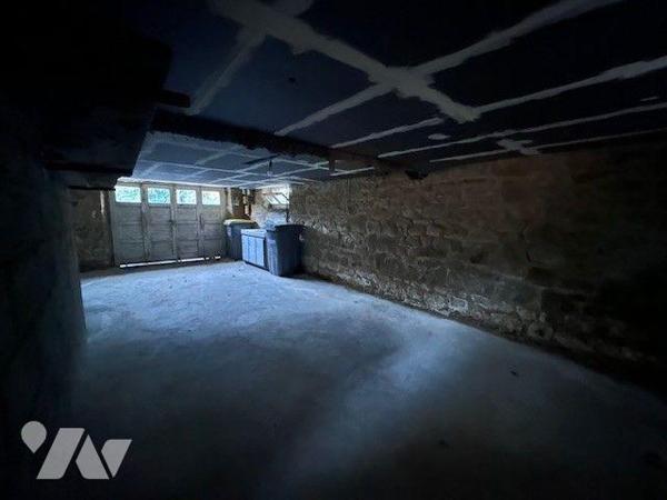 Maison à vendre à Dinan (22100) en Côtes-d'Armor (22)

Elle se compose d'un rez-de-chaussée s...