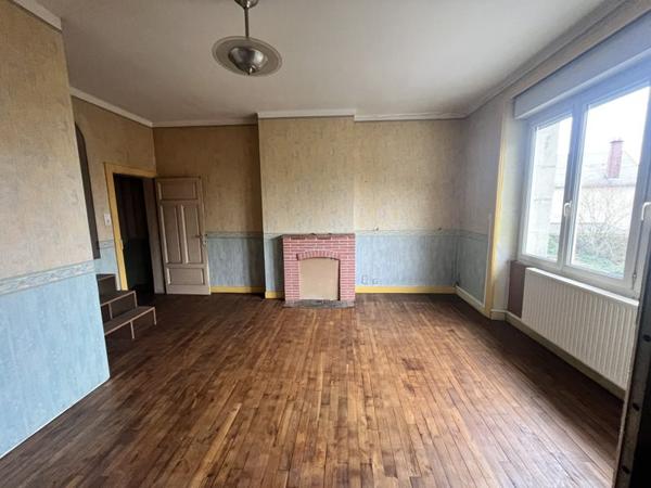 Maison à vendre |                                       Châlus |                                        3 pièces  |  76 m²