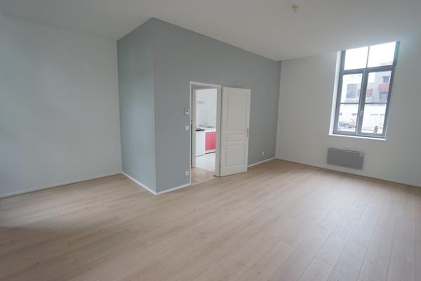 ROUBAIX - APPARTEMENT - T2 RDC