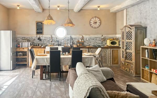 Appartement à vendre    6 pièces • 169 m2 Marseillan