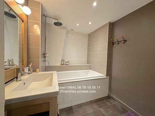 Appartement 4 pièces  ( 3 ch ) 130 m2