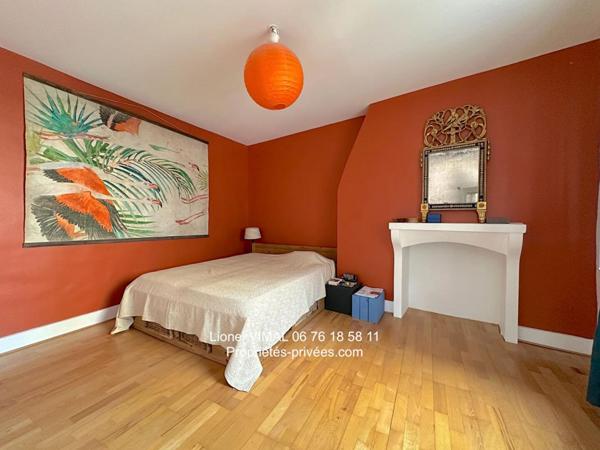 Appartement 4 pièces  ( 3 ch ) 130 m2