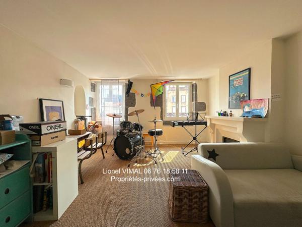 Appartement 4 pièces  ( 3 ch ) 130 m2