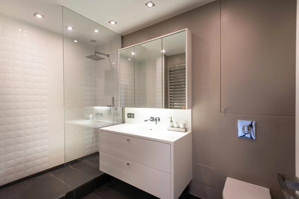 Appartement Paris 16e - PLACE VICTOR HUGO