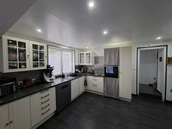 Vente                                                      Maison
                        
                     5 pièces                      153 m2                     à Gisors