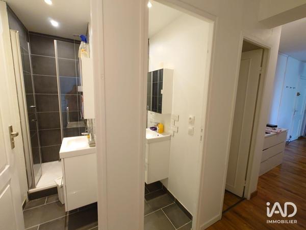Location studio 12 m² Cergy