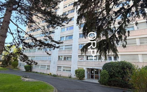 Appartement à vendre    2 pièces • 41,60 m2 Vitry-sur-Seine
