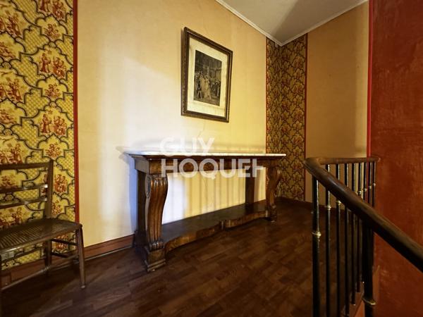 MAISON À VENDRE DE 7 PIÈCES DE 215,07 M²