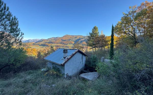 Terrain à vendre    Lettret