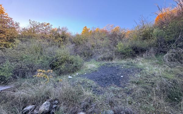 Terrain à vendre    Lettret