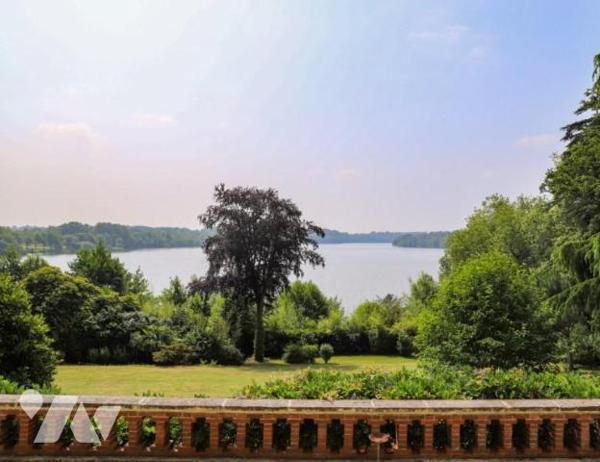 A VENDRE à SUCE-SUR-ERDRE - Propriété de Plaisance sur les Bords de l'Erdre proche de Nantes