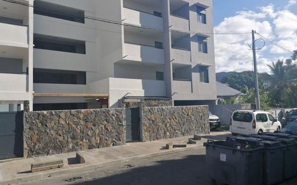 Appartement à vendre    4 pièces • 65 m2 Saint-Denis