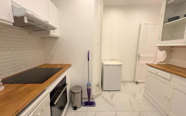 Appartement à louer    2 pièces • 50,44 m2 Paris 16