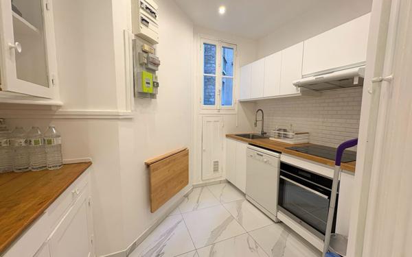 Appartement à louer    2 pièces • 50,44 m2 Paris 16