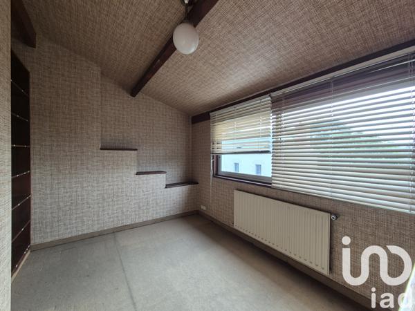 House for sale 8 rooms 130 m² Saint-Étienne-de-Montluc