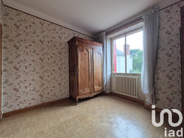 House for sale 8 rooms 130 m² Saint-Étienne-de-Montluc