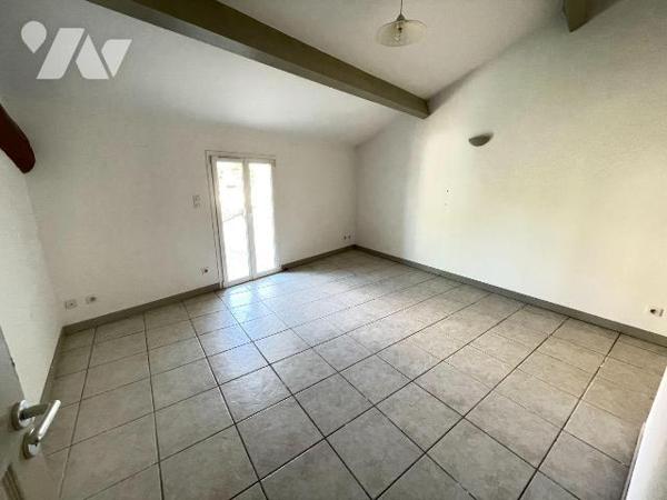 A vendre ? Gréoux-les-Bains (04) - Alpes-de-Haute-Provence: Maison de village rénovée en 2 loge...