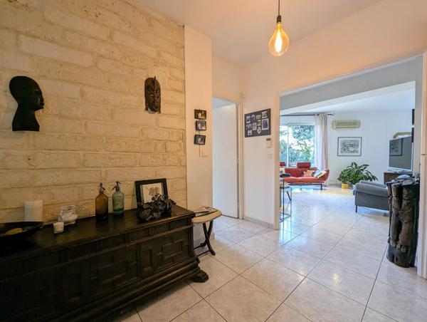 Maison 3 faces - 167 m² - Montpellier centre