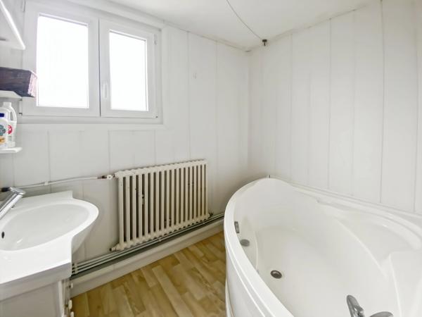 Maison de semi plain pied 5 pièces SISSONNE (02)