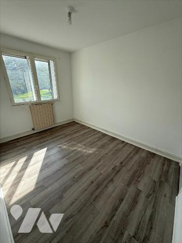 EXCLUSIVITE 3 pièces + cuisine de 60 m²