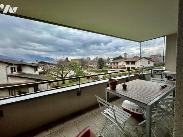 Appartement T3 avec terrasse et garage 