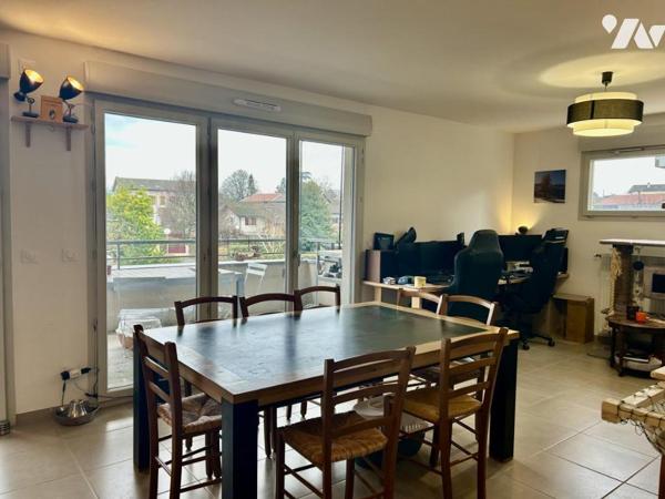 Appartement T3 avec terrasse et garage 