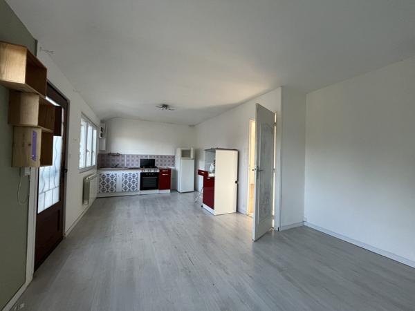 Maison à vendre |                                       Landeleau |                                        2 pièces  |  50 m²