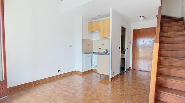 Studio duplex, centre ville , proche mer