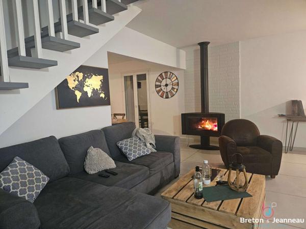 Pavillon à St Denis de Gastines